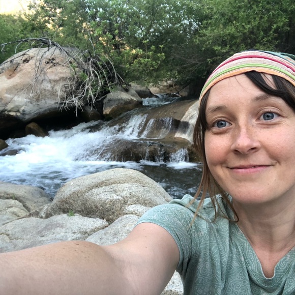 Meet your Posher, Amber - Picture 1 of 4